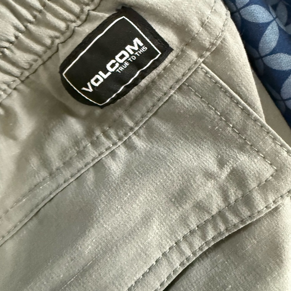 Volcom Light Gray V.Co-Tech Shorts - Picture 5 of 12